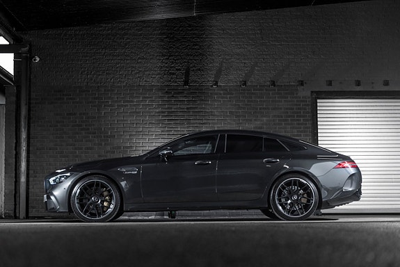 Mercedes-Benz AMG GT 63 s 3 of 5