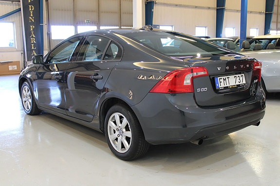 Volvo S60 5 of 5