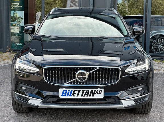 Volvo V90 Cross Country 5 of 5