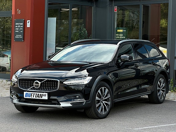 Volvo V90 Cross Country 4 of 5