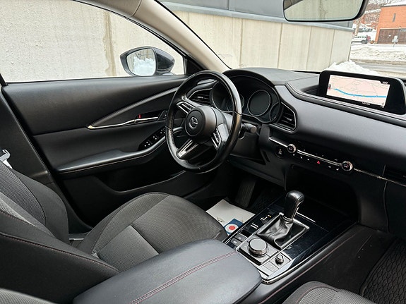 Mazda CX-30 4 of 5