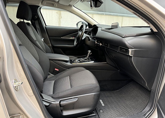 Mazda CX-30 5 of 5