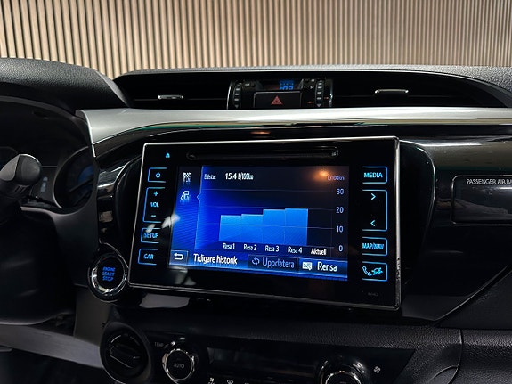 Toyota HiLux 17 of 18