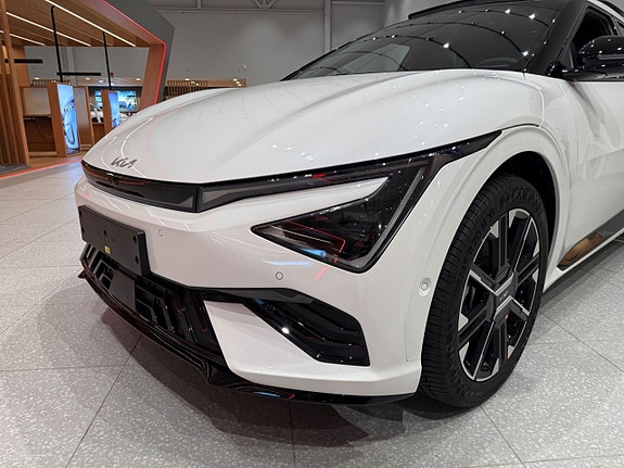 Kia EV6 17 of 17