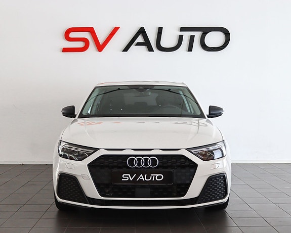 Audi A1 2 of 5
