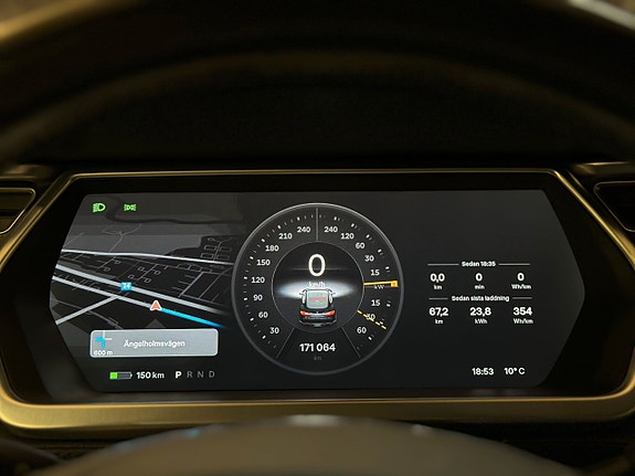 Tesla Model S 20 of 27