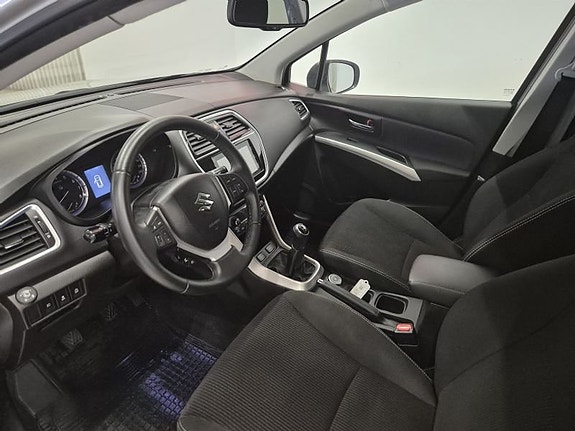 Suzuki SX4 S-Cross 10 of 10
