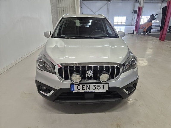 Suzuki SX4 S-Cross 2 of 5