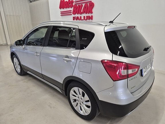 Suzuki SX4 S-Cross 9 of 10