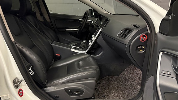 Volvo S60 8 of 21