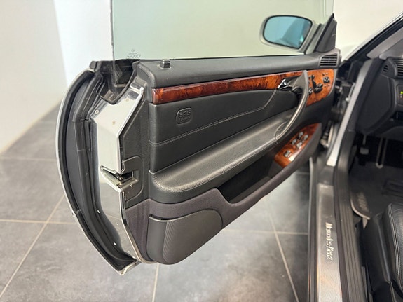 Mercedes-Benz CL500 12 of 23