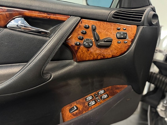 Mercedes-Benz CL500 13 of 23
