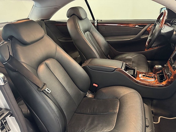 Mercedes-Benz CL500 17 of 23