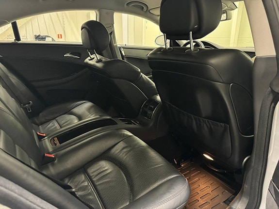 Mercedes-Benz CLS63 16 of 18