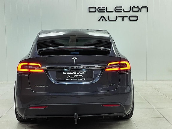 Tesla Model X 25 of 25
