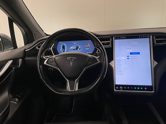 Tesla Model X 9 of 25