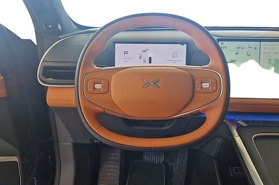 XPeng G9 9 of 30