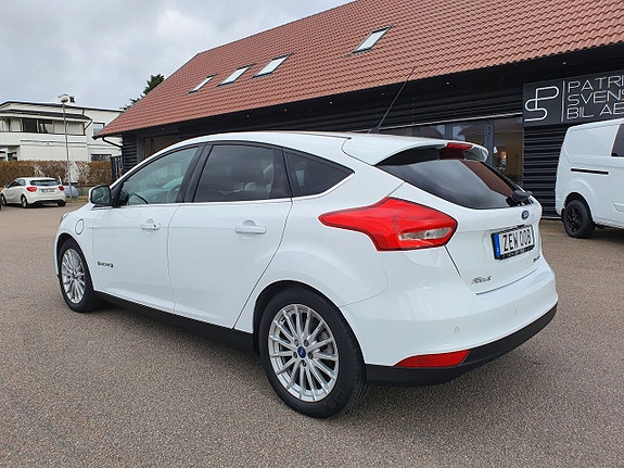 Ford Focus 3 of 5