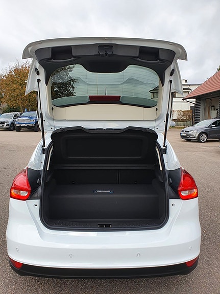Ford Focus 6 of 10