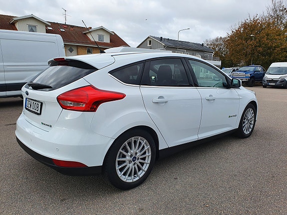 Ford Focus 2 of 5