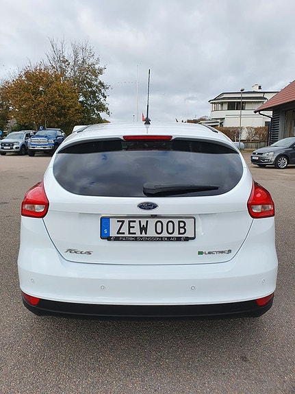 Ford Focus 5 of 5