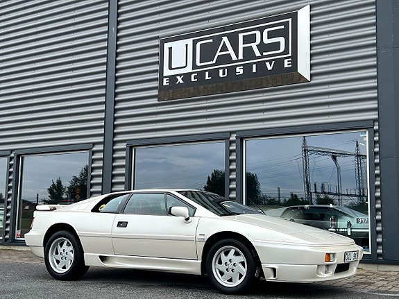 Lotus Esprit 2 of 5