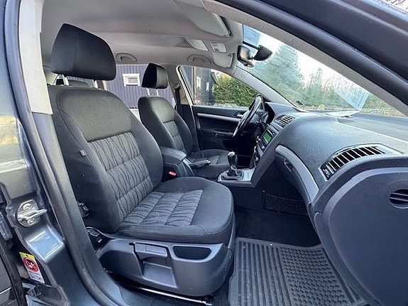 Skoda Octavia 12 of 17