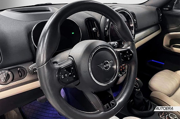MINI Countryman Cooper SE 24 of 30
