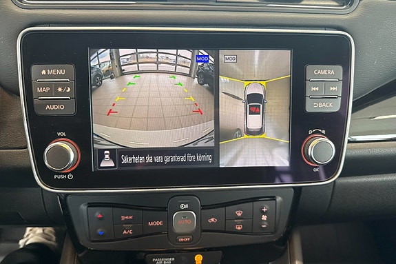 Nissan Leaf 10 of 12