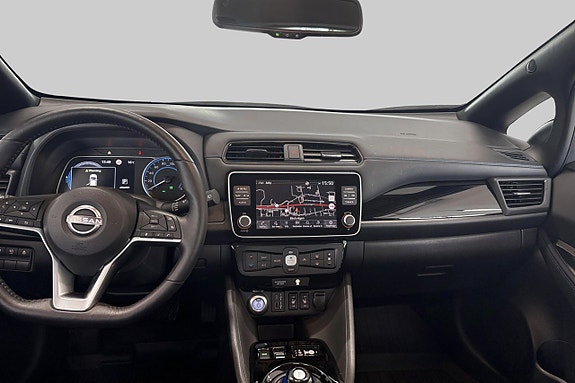 Nissan Leaf 7 of 12