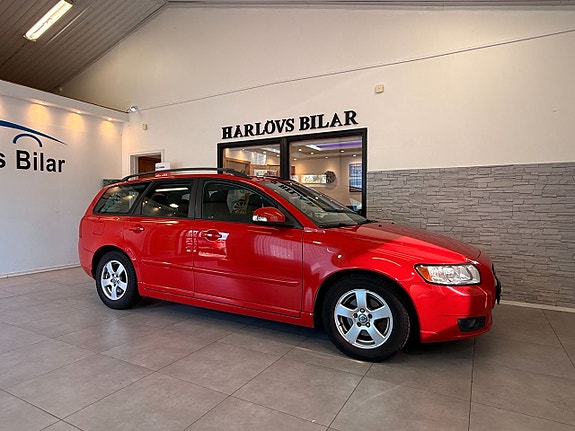 Volvo V50 4 of 22