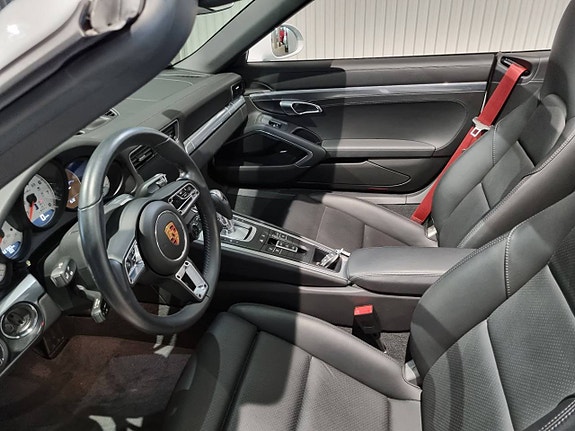 Porsche 911 Turbo 2 of 15