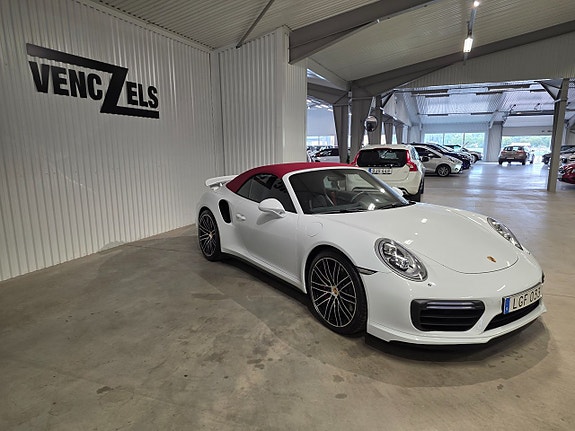 Porsche 911 Turbo 10 of 15