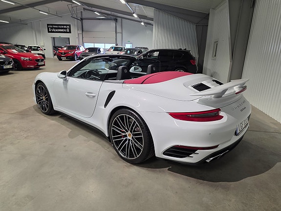 Porsche 911 Turbo 12 of 15
