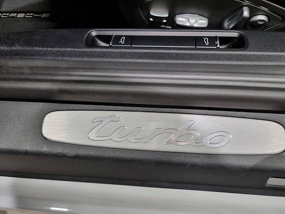 Porsche 911 Turbo 5 of 15