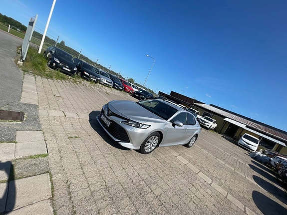 Toyota Camry 22 of 22