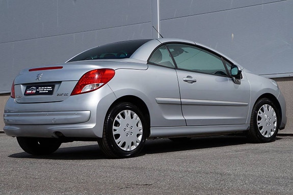 Peugeot 207 CC 7 of 15