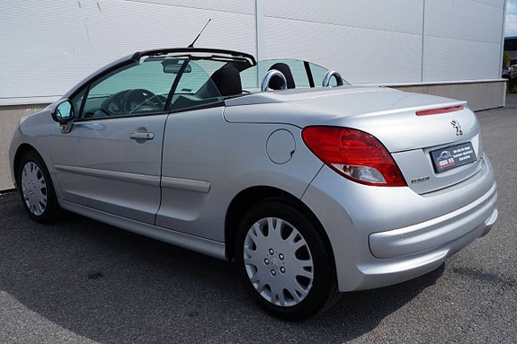 Peugeot 207 CC 8 of 15