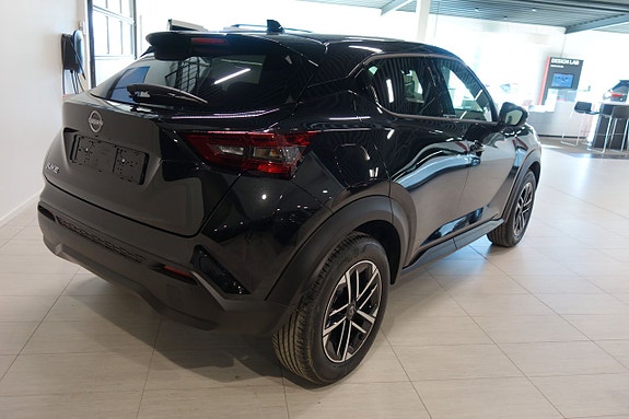 Nissan Juke 3 of 5