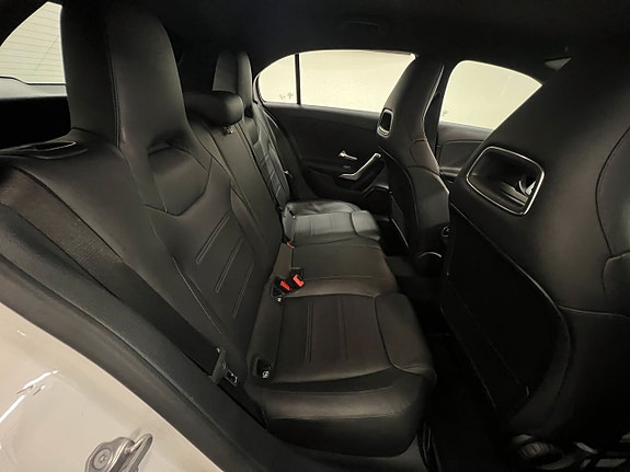 Mercedes-Benz A180 d 11 of 24