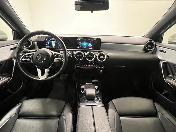 Mercedes-Benz A180 d 12 of 24