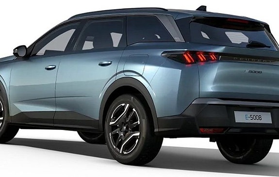 Peugeot e-5008 3 of 4