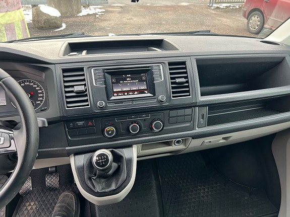 Volkswagen Transporter 7 of 18