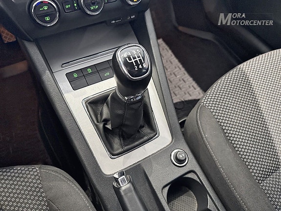 Skoda Octavia 12 of 15
