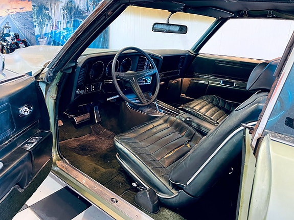 Pontiac Grand Prix 14 of 17