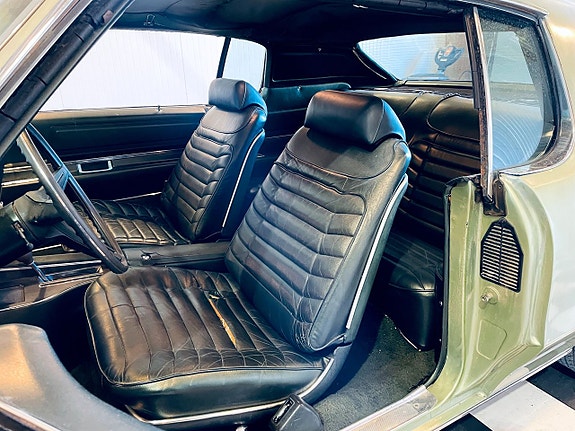 Pontiac Grand Prix 15 of 17