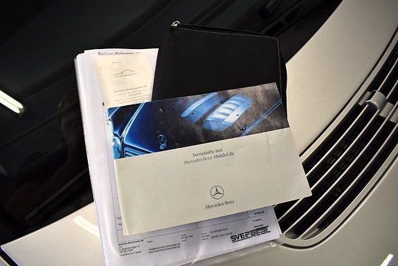 Mercedes-Benz C55 20 of 30