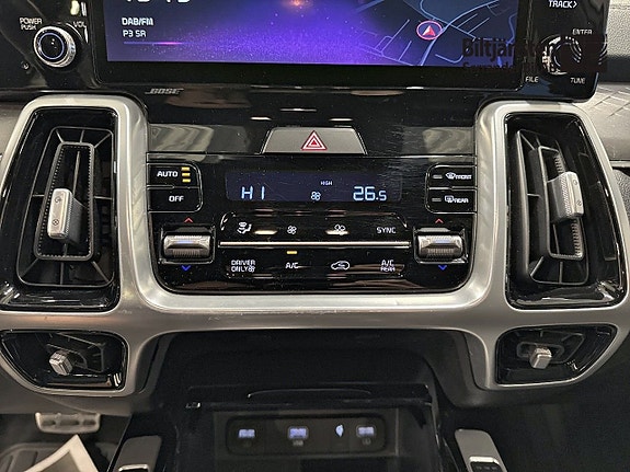 Kia Sorento 13 of 14