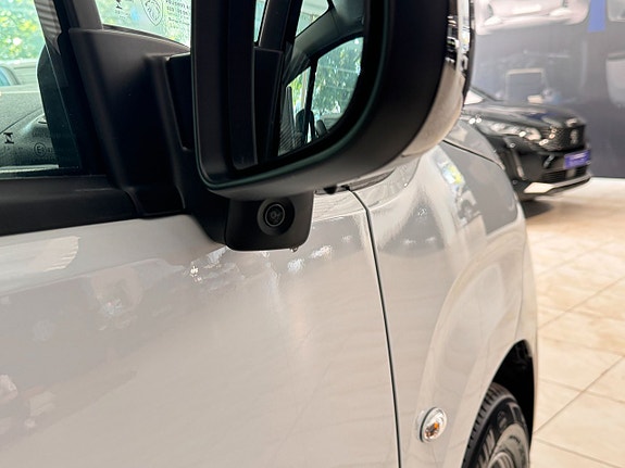 Peugeot e-Partner 9 of 9