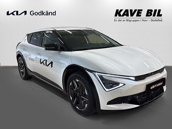 Kia EV6 3 of 5